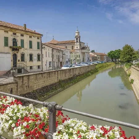 Holiday home Casale Delle Rose Lendinara