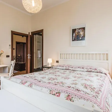 Casale Delle Rose 펜션 Lendinara